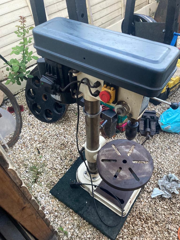 Axminster pillar drill . ND 16 B | in 